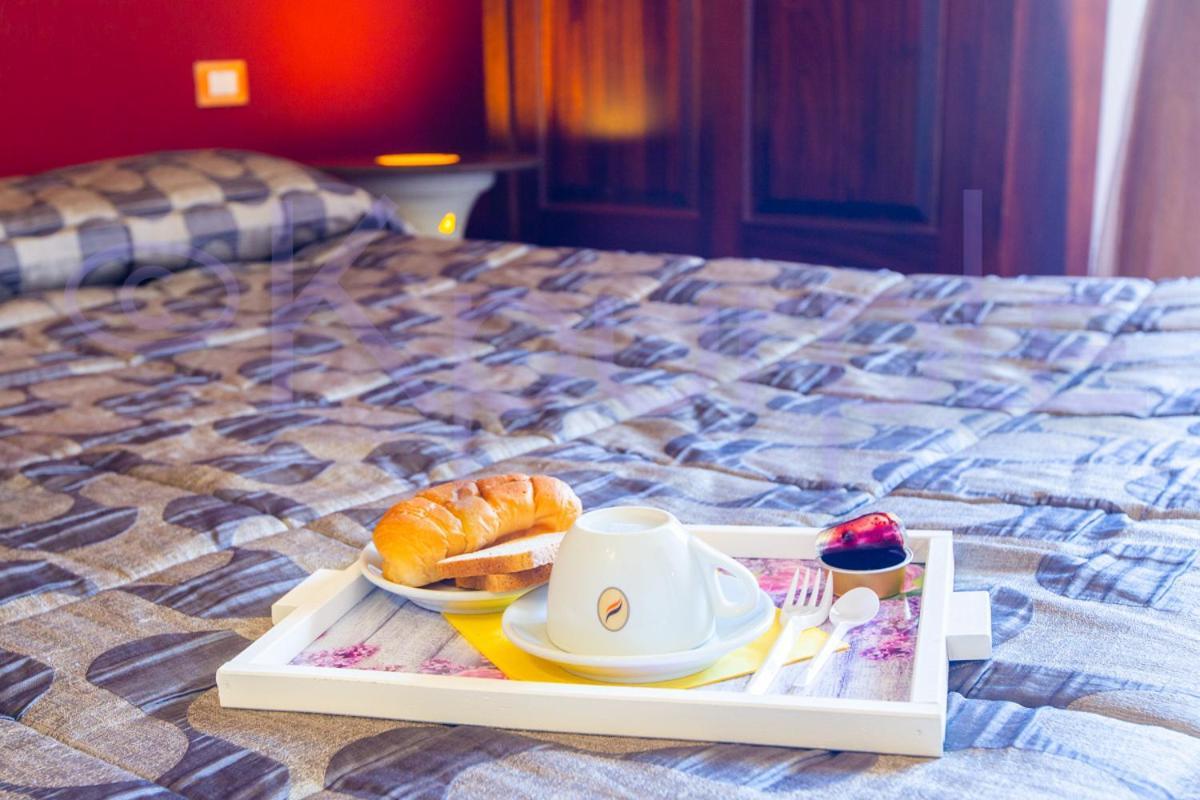 Le Api Hotell Cagliari Eksteriør bilde